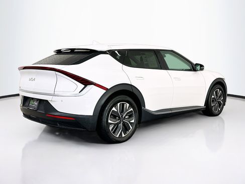 Used 2024 Kia EV6 Light AWD/4WD image 9