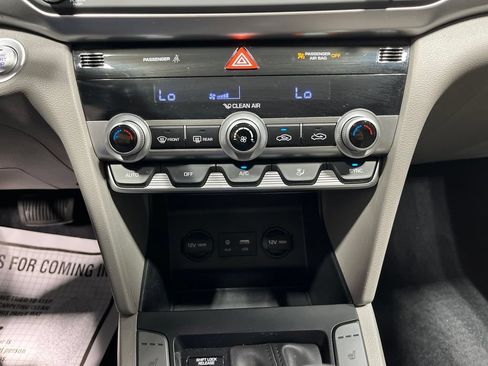 Used 2019 Hyundai Elantra Value Edition FWD image 26
