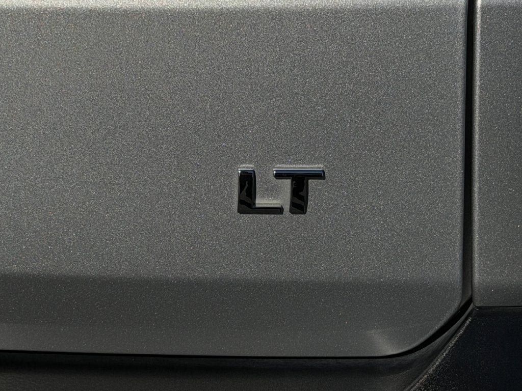 Used 2022 Chevrolet Traverse LT AWD/4WD image 33