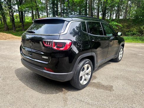 Used 2017 Jeep Compass Latitude w/ Popular Equipment Group image 6