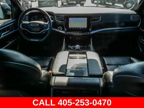 Used 2023 Jeep Wagoneer 4WD w/ Convenience Group I image 29