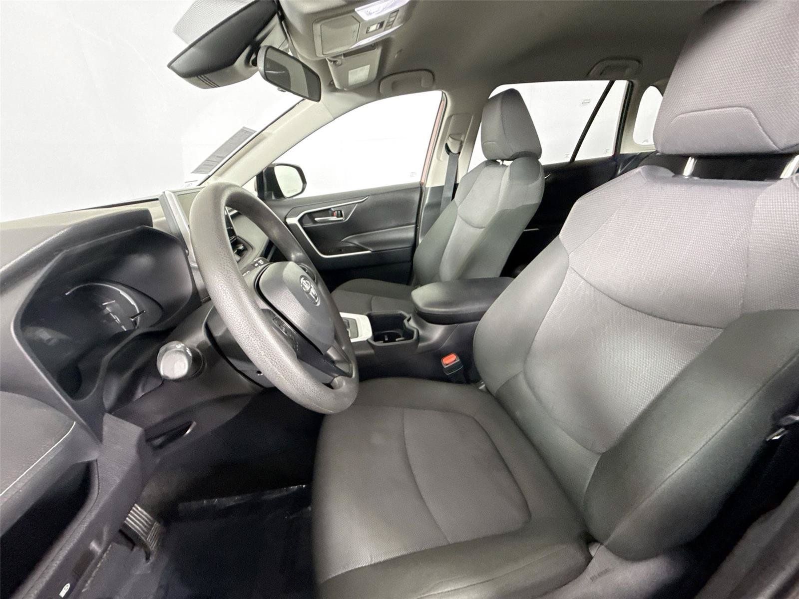 Certified 2025 Toyota RAV4 XLE FWD image 3