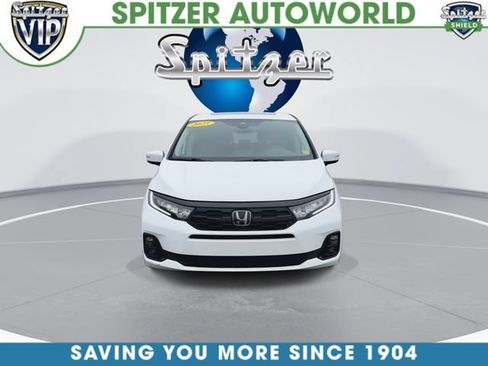 Used 2025 Honda Odyssey Elite image 3