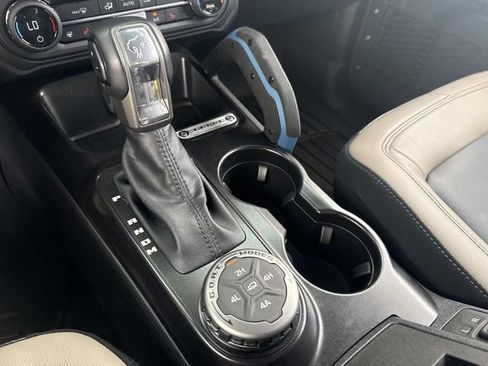Used 2023 Ford Bronco Wildtrak AWD/4WD image 27