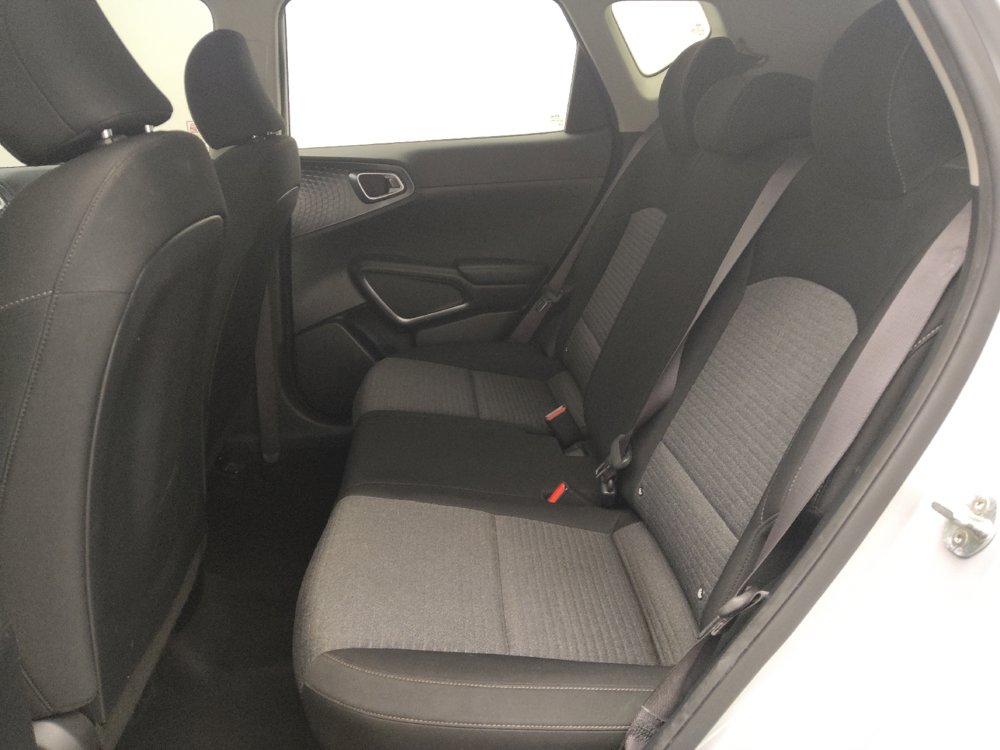 Used 2021 Kia Soul S FWD image 18