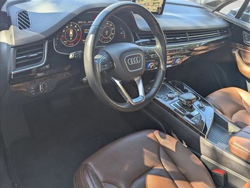 Used 2018 Audi Q7 3.0T Premium Plus w/ Premium Plus Package image 2