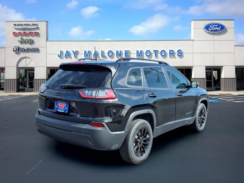 Used 2023 Jeep Cherokee Altitude Lux AWD/4WD image 2