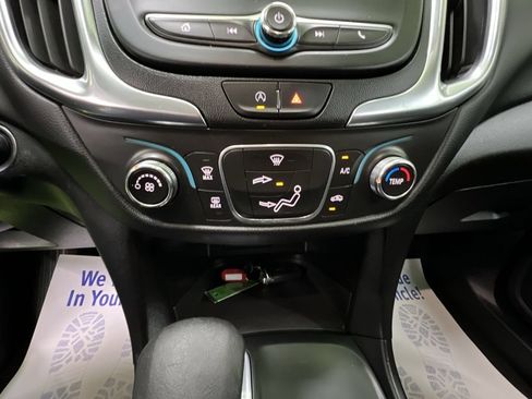 Used 2022 Chevrolet Equinox LT FWD image 23