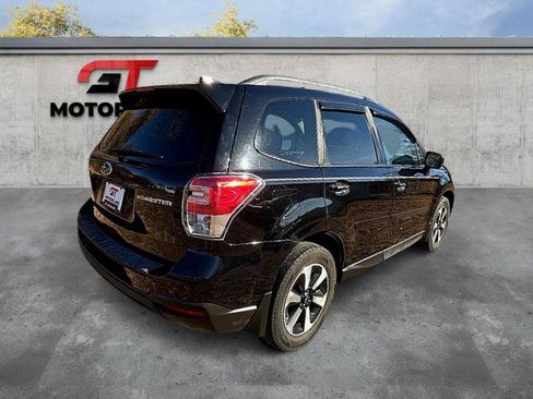 Used 2018 Subaru Forester 2.5i Premium w/ All-Weather Package image 4