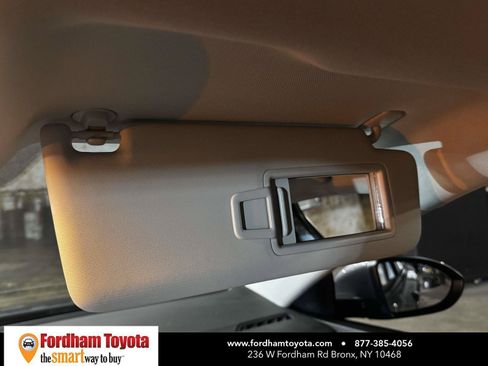 Used 2025 Volkswagen Jetta S FWD image 31