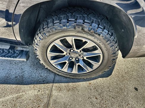 Certified 2023 Chevrolet Tahoe Z71 image 12