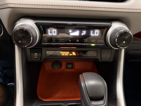 Used 2019 Toyota RAV4 Adventure AWD/4WD image 27