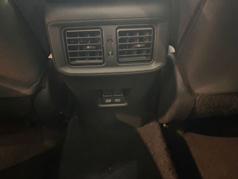 Used 2025 Toyota RAV4 XLE image 25