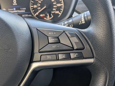 Used 2023 Nissan Altima 2.5 SV FWD image 26