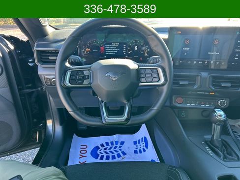 Used 2024 Ford Mustang Coupe image 14