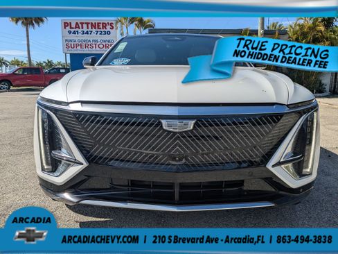 Used 2024 Cadillac Lyriq Luxury RWD image 9