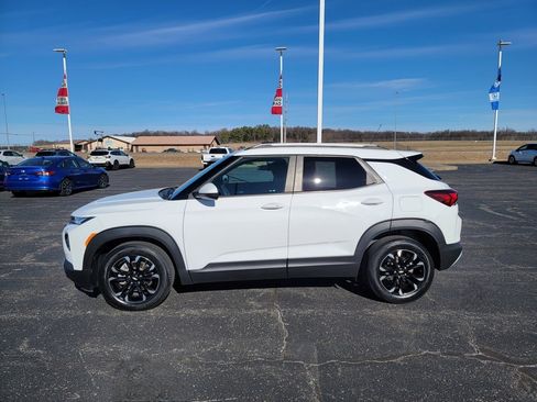 Used 2021 Chevrolet TrailBlazer LT w/ Convenience Package image 17