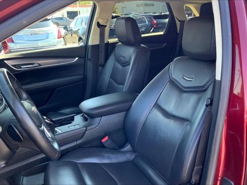Used 2018 Cadillac XT5 Premium Luxury image 25