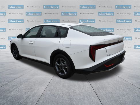 Used 2025 Kia K4 LXS image 8