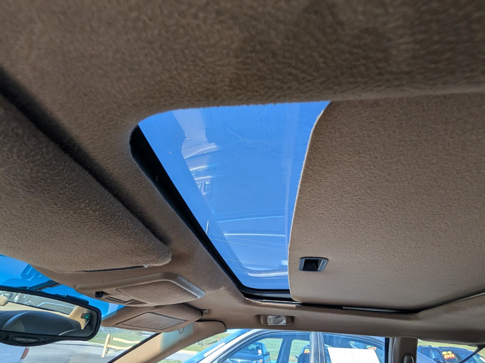Used 1998 Cadillac Eldorado Touring w/ Safety/Security Pkg FWD image 10