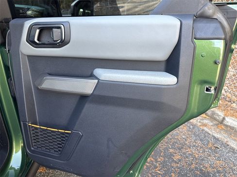 Used 2023 Ford Bronco Badlands image 17