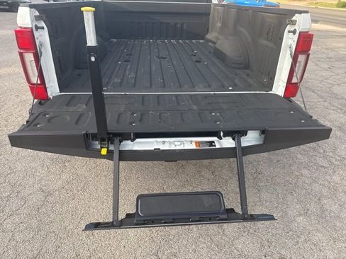 Used 2021 Ford F350 Lariat w/ Lariat Ultimate Package AWD/4WD image 28
