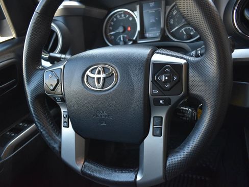 Used 2020 Toyota Tacoma SR5 image 25