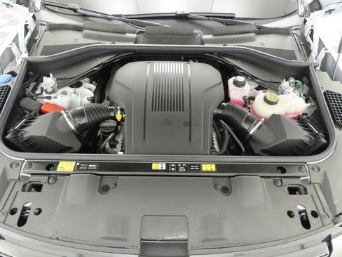 New 2025 Land Rover Range Rover Autobiography image 31