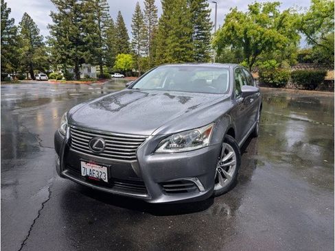 Used 2015 Lexus LS 460 w/ Comfort Package image 1