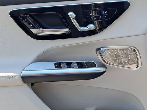 New 2026 Mercedes-Benz GLC 300 4MATIC image 8