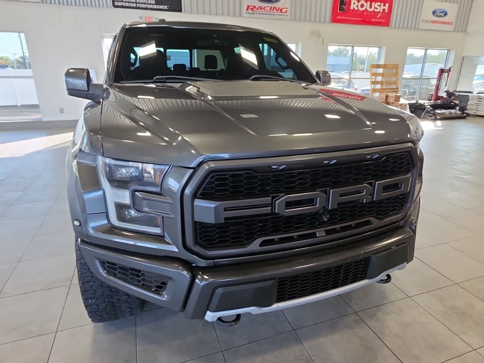 Used 2018 Ford F150 Raptor w/ Equipment Group 802A Luxury AWD/4WD image 3