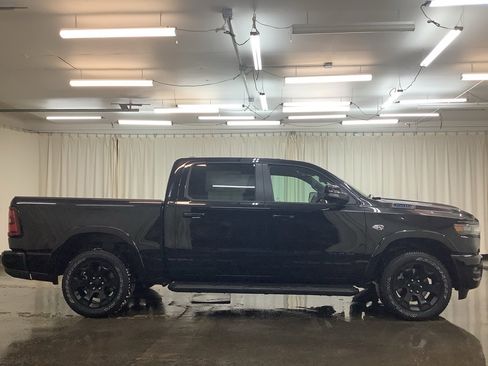 New 2026 RAM 1500 Big Horn AWD/4WD image 5