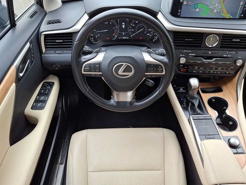 Used 2022 Lexus RX 350L Premium w/ Premium Package AWD/4WD image 27