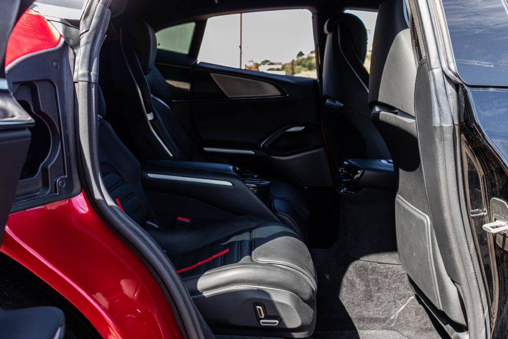 Used 2023 Ferrari Purosangue AWD/4WD image 60