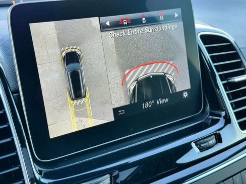 Used 2019 Mercedes-Benz GLS 550 4MATIC w/ Driver Assistance Package image 33