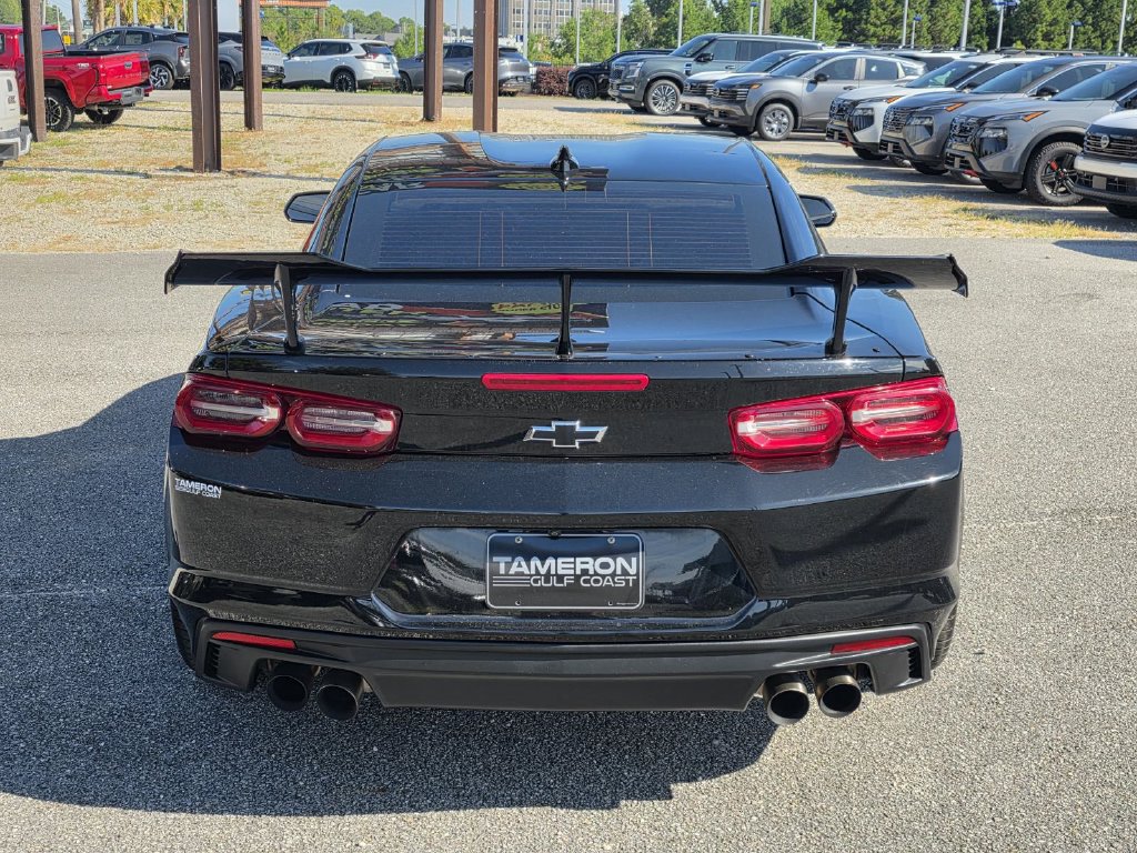 Used 2023 Chevrolet Camaro LT w/ Technology Package RWD image 3