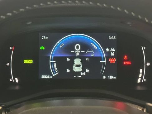 Used 2025 Toyota Camry SE AWD/4WD image 26
