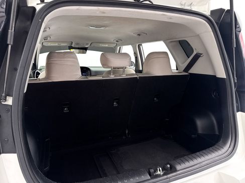 Used 2023 Kia Soul LX FWD image 30