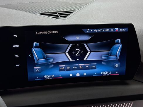 Used 2025 BMW 228i xDrive image 18