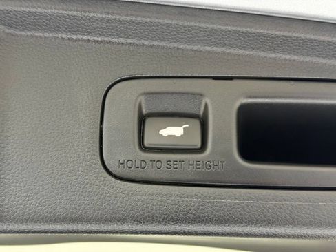 Used 2026 Honda CR-V EX-L image 5