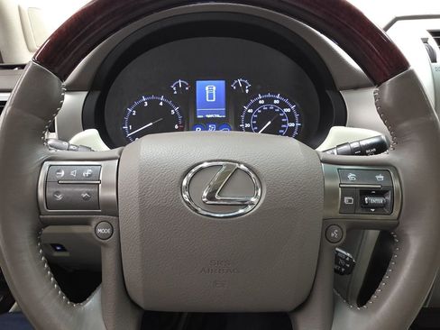 Used 2011 Lexus GX 460 Premium w/ Comfort Plus Pkg image 37