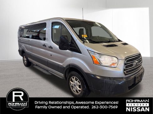 Used 2015 Ford Transit 350 XLT RWD image 10