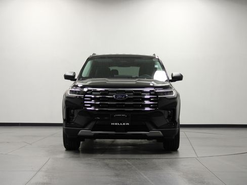 New 2026 Ford Explorer Active w/ Active Comfort Package image 9