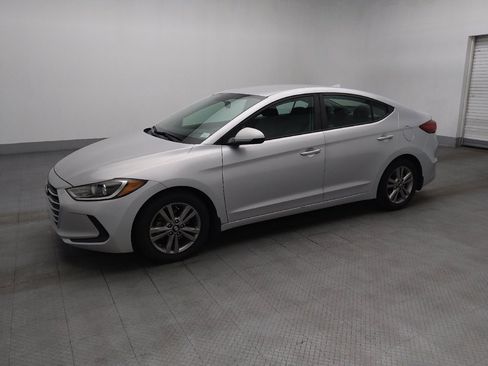 Used 2018 Hyundai Elantra SEL FWD image 2