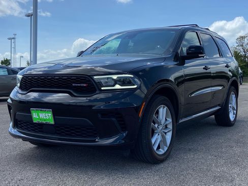 Used 2025 Dodge Durango GT AWD/4WD image 4