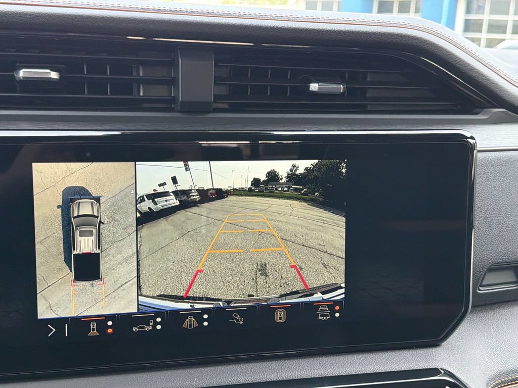 New 2026 GMC Sierra 1500 AT4 w/ Technology Package AWD/4WD image 5