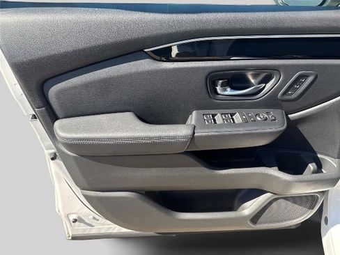Used 2023 Honda Pilot EX-L image 18