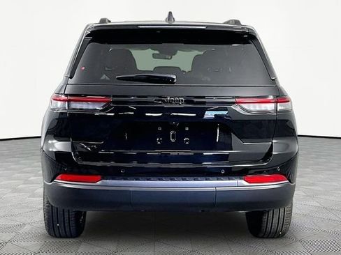 New 2026 Jeep Grand Cherokee Limited w/ Limited Altitude Package AWD/4WD image 5
