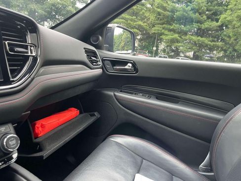 Used 2023 Dodge Durango GT AWD/4WD image 35
