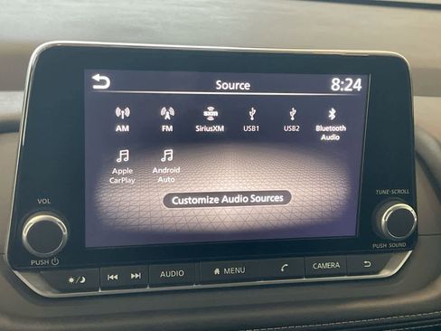 Used 2024 Nissan Rogue S image 16